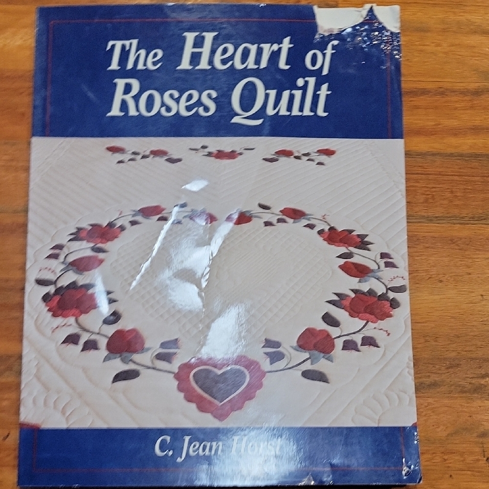 The Heart of Roses Quilt Book